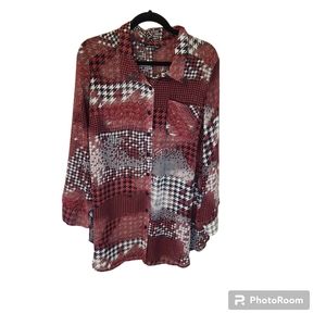 Unique Spectrum red, white, and black houndstooth blouse. Size 2X